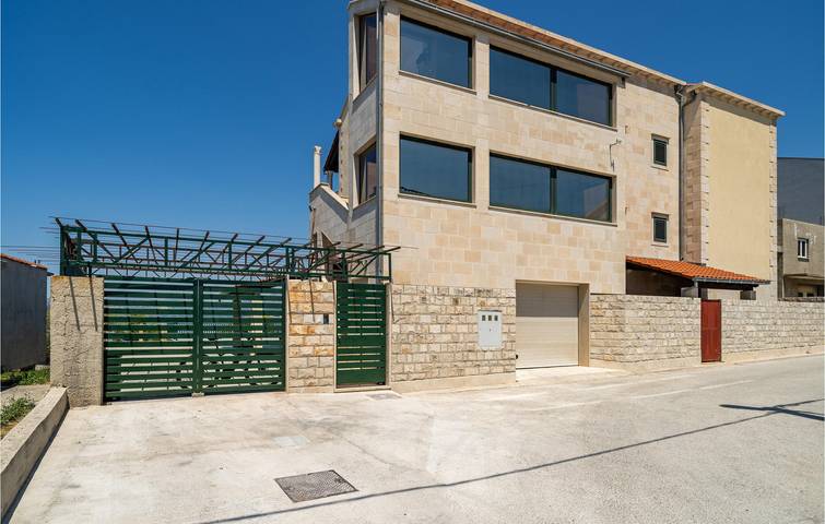 Holiday rental for 5 people, with pool and terrace, with pets in Cavtat