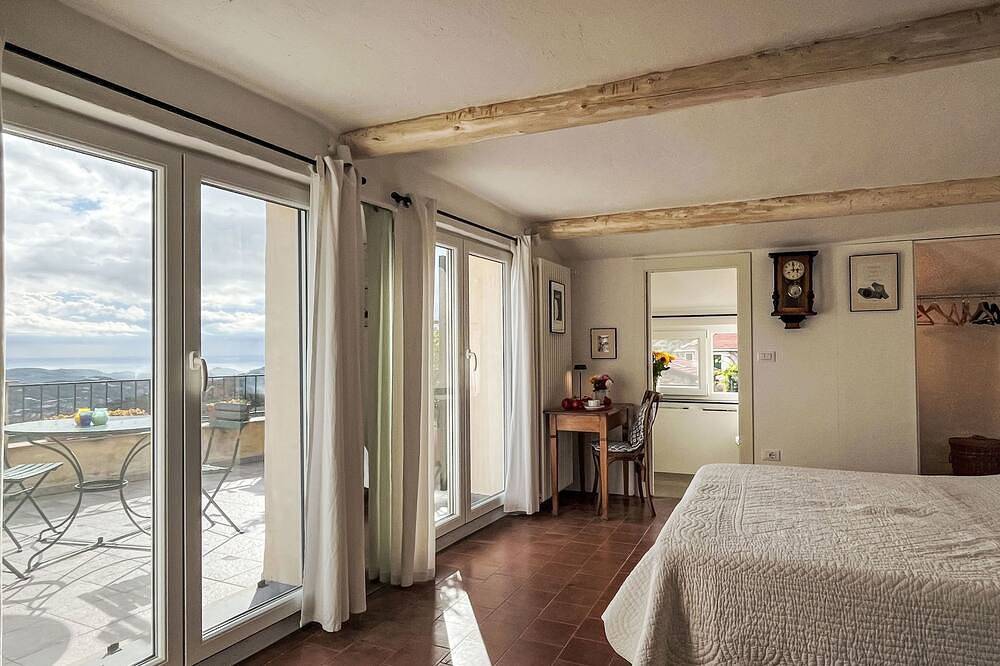 Bella Vista in Bellissimi (Dolcedo), Comune di Dolcedo