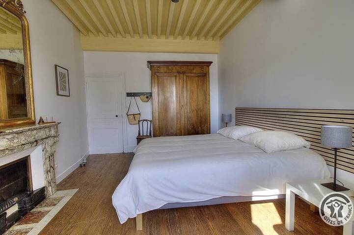 Location de vacances pour 6 personnes, avec jardin à Saint-Étienne-des-Oullières - 3