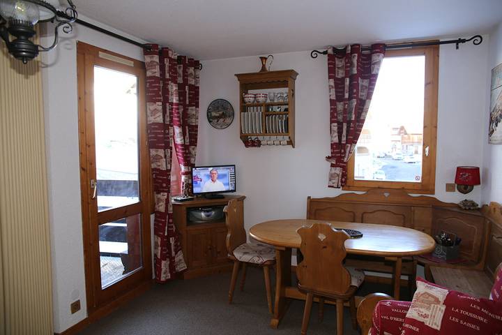 Gîte pour 4 personnes, avec jacuzzi et balcon à Les Avanchers-Valmorel - 2