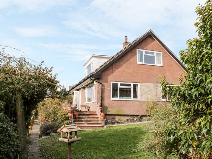 Gîte pour 10 personnes, avec jardin - 1