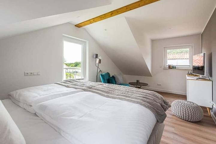 Ferienhaus Eisvogel am See mit Sauna und Kamin in Krakow am See, Mecklenburgische Seenplatte