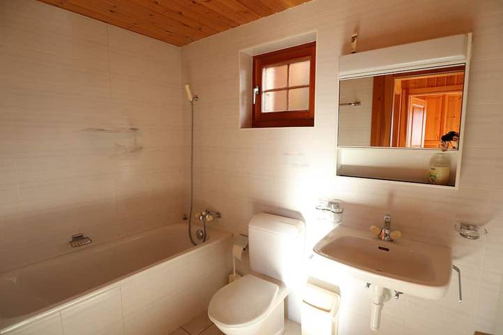 Casa vacanze in posizione soleggiata per l'escursionismo e lo sci di occupazione in Mase, Mont-Noble