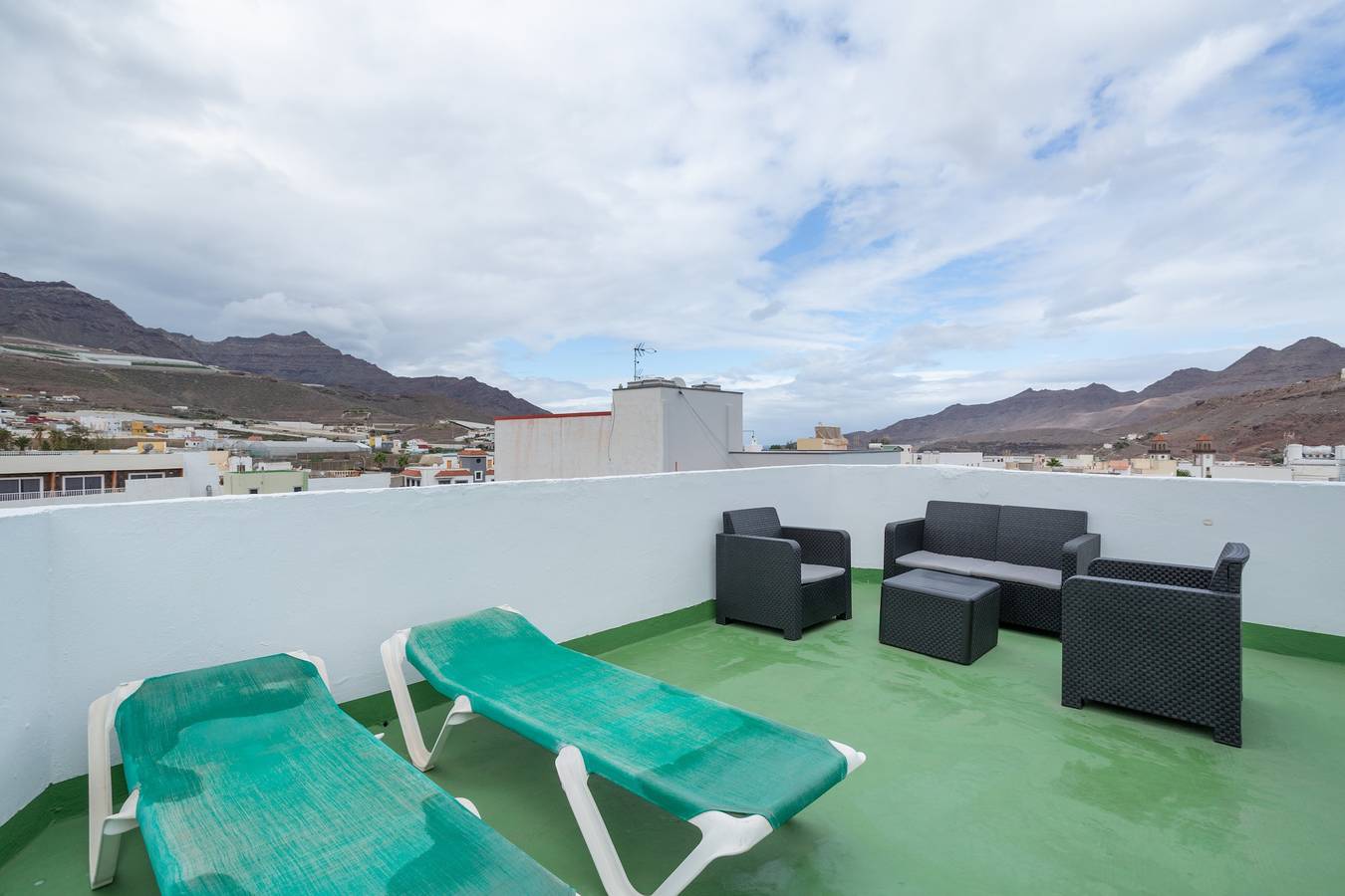 Appartement entier, Appartement de vacances « Atico Martin » avec vue sur la montagne, terrasse privée et Wi-Fi in Molino de Agua, La Aldea de San Nicolás