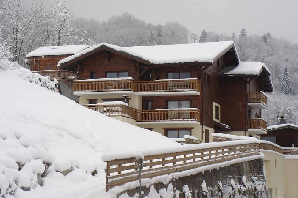 Ganze Wohnung, Neues Luxus- Chalet/Apartment an den Abhängen (8/9 Personen) in Les Houches, Mont-Blanc-Massiv