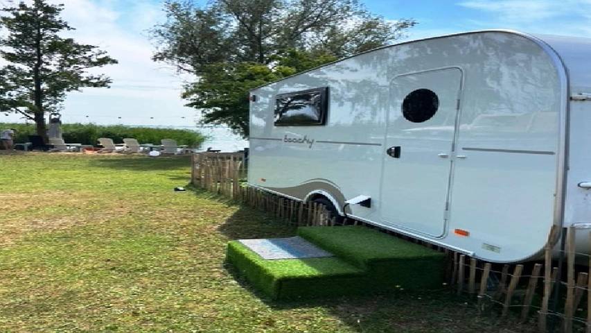 Ferienwohnung für 2 Personen, mit Garten und Terrasse sowie Seeblick, mit Haustier in Lütow