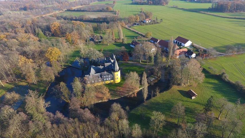 Ferienwohnung für 4 Personen, mit Terrasse und Garten sowie Ausblick in Preußisch Oldendorf