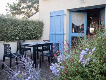 Gîte pour 4 personnes, avec jardin à Erdeven