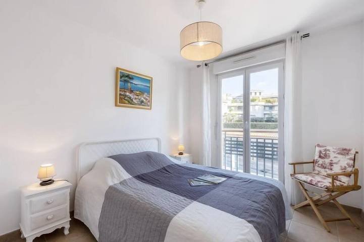 Gîte pour 4 personnes, avec balcon dans Casino De Cavalaire - 2