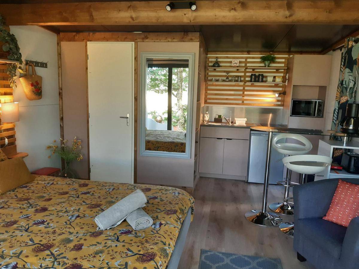 Camping Etang Du Camp in Sénergues, Aveyron