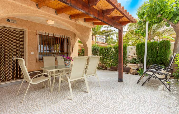 Ferienhaus für 7 Personen, mit Terrasse und Garten in Los Alcázares - 4