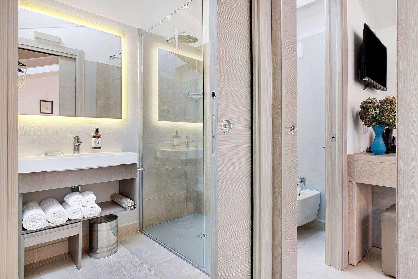 Zimmer 'Camera 307 – Eco Del Garda' mit Gemeinschaftspool, Terrasse und Wlan in Villa del Monte, Tenno