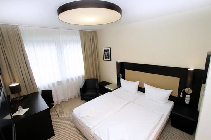 Hotel für 3 Personen in Karlsruhe - 2