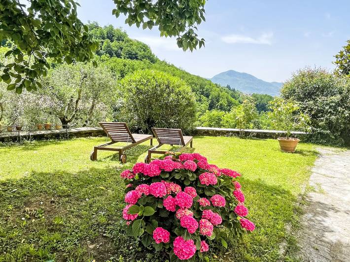 Gîte pour 2 personnes, avec jardin à Barga - 3