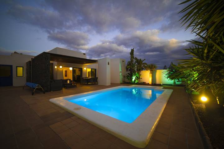Villa pour 8 personnes, avec Vue sur l’océan ainsi que Terrasse et Jardin à Playa Blanca