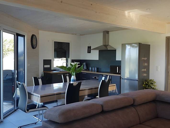 Chalet pour 6 personnes, avec jacuzzi ainsi que jardin et terrasse dans le Jura - 3