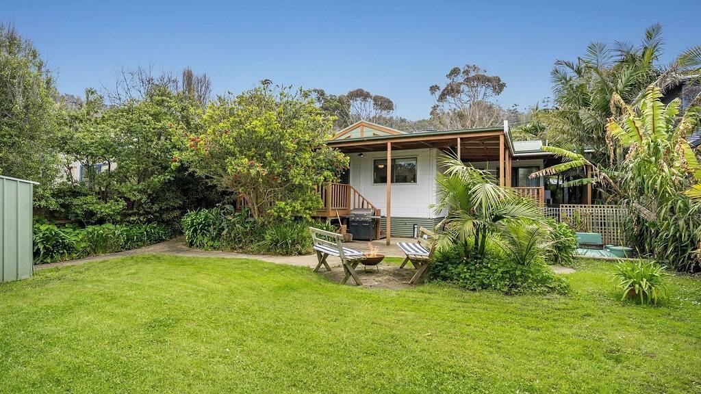 The Beach Cottage - Cottage by the sea for you and your pets in Wye River, Colac Otway Shire