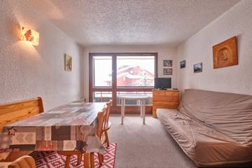 Gîte pour 4 personnes, avec balcon à Corrençon-en-Vercors