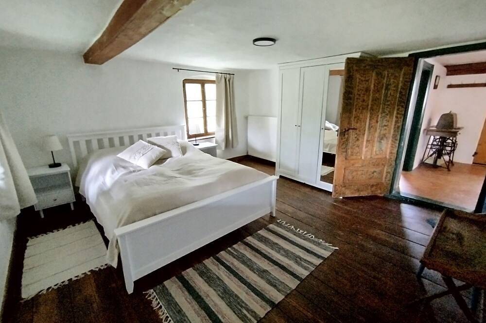 Altes Otto Haus....Gemütliches Bauernhaus im bayerischen Wald aus dem Jahre 1659 in Stamsried, Ostbayern