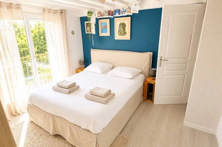 Maison 8p avec jardin, 2 salons & parking in Sainte-Geneviève-des-Bois, Essonne
