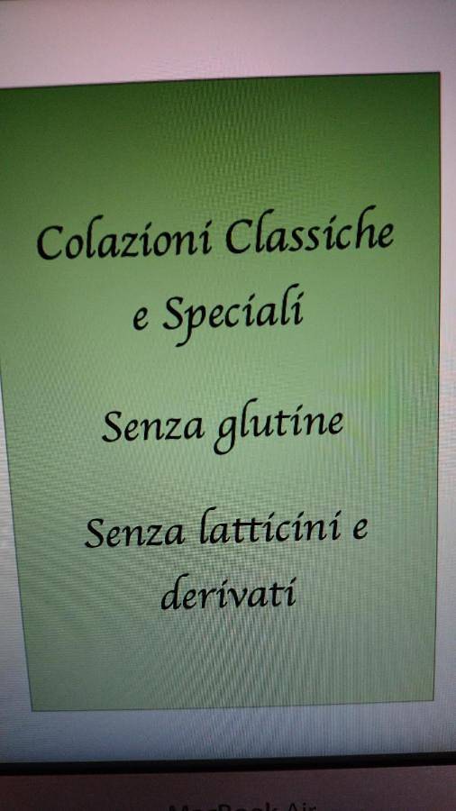 B&B für 2 Personen, mit Ausblick und Terrasse sowie Seeblick am Gardasee - 4