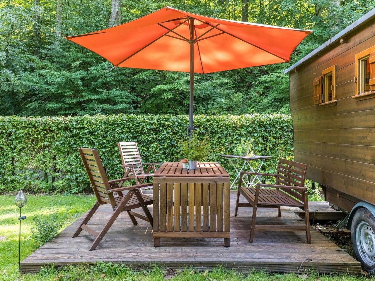 Bienenwagen der Naturheilpraxis Melchger - Bienenwagen, 8qm, 1 Wohn-/Schlafraum, max. 2 Personen in Wildberg, Nordschwarzwald