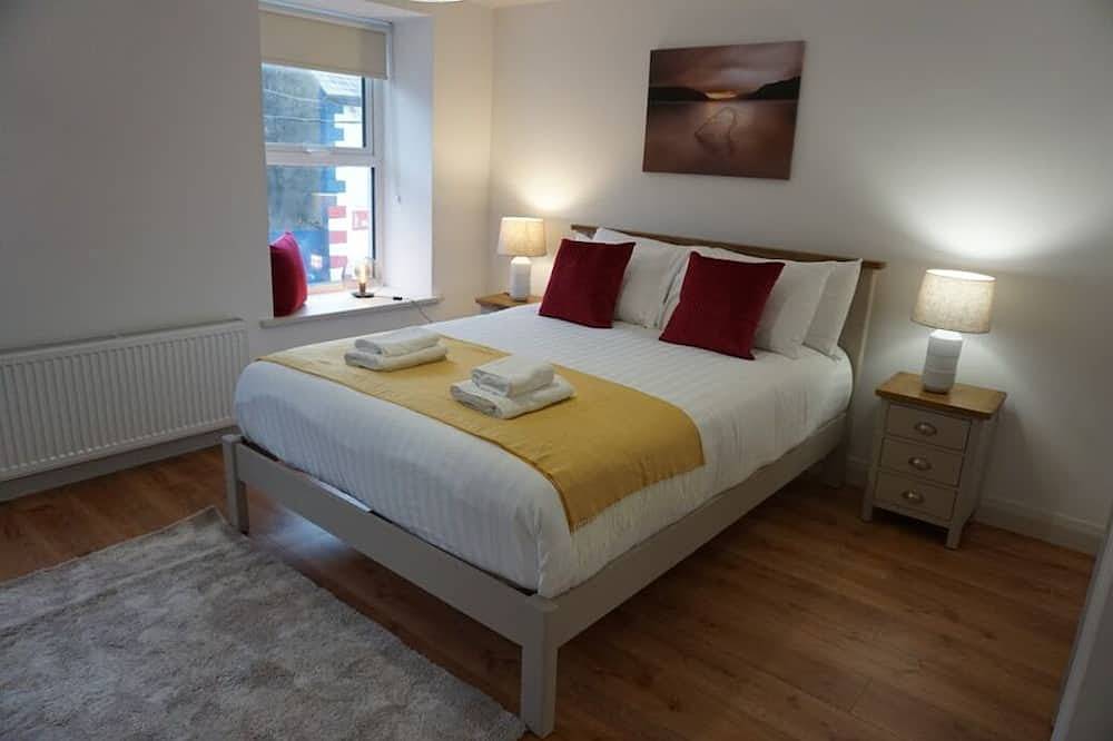 ★ Luxurious & New | in the heart of Donegal Town ★ in Donegal, County Donegal