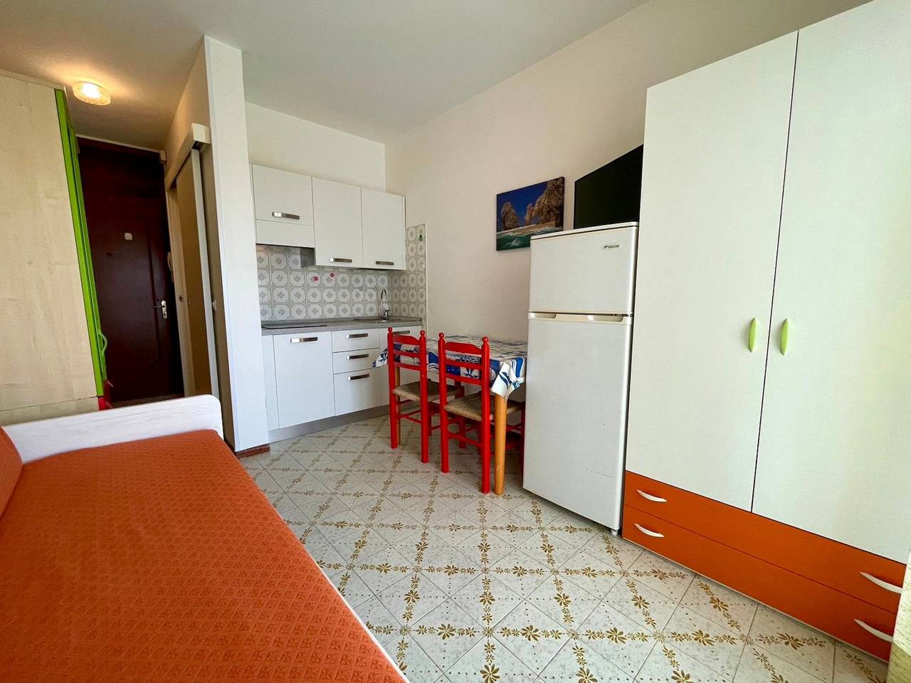 Monolocale intero, Monolocale colorato con piscina in comune in Porto Santa Margherita, Caorle