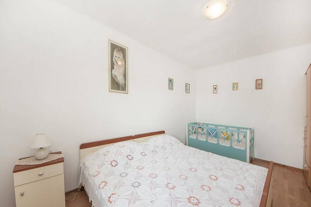 Ganze Wohnung, Bertie's Lodge - Comfort One Bedroom Apartment with Balcony and Sea View in Blato, Korcula