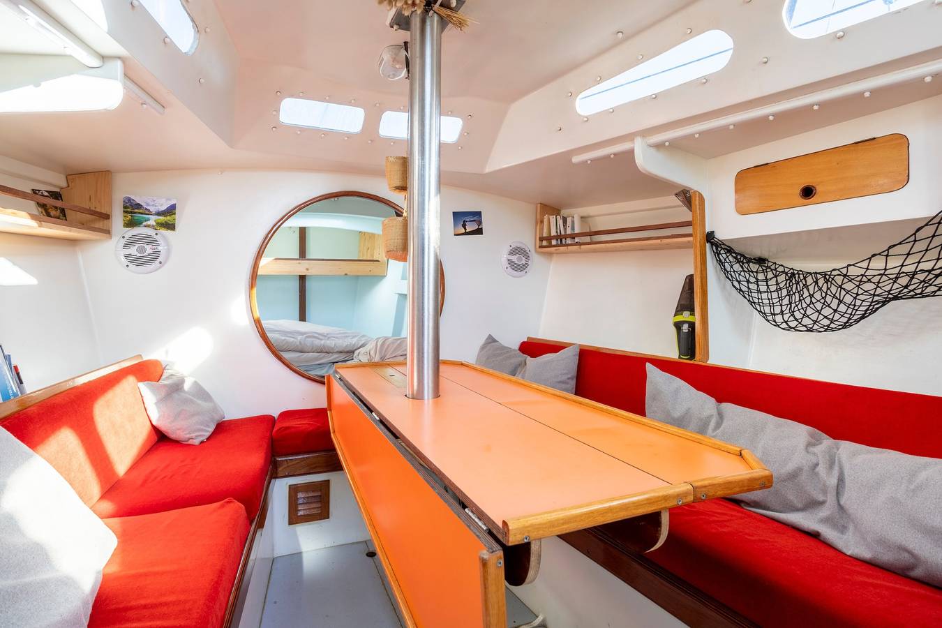 Barco 'Velero Pyman - El Canto de las Velas' con vistas al mar y terraza privada in Iroise