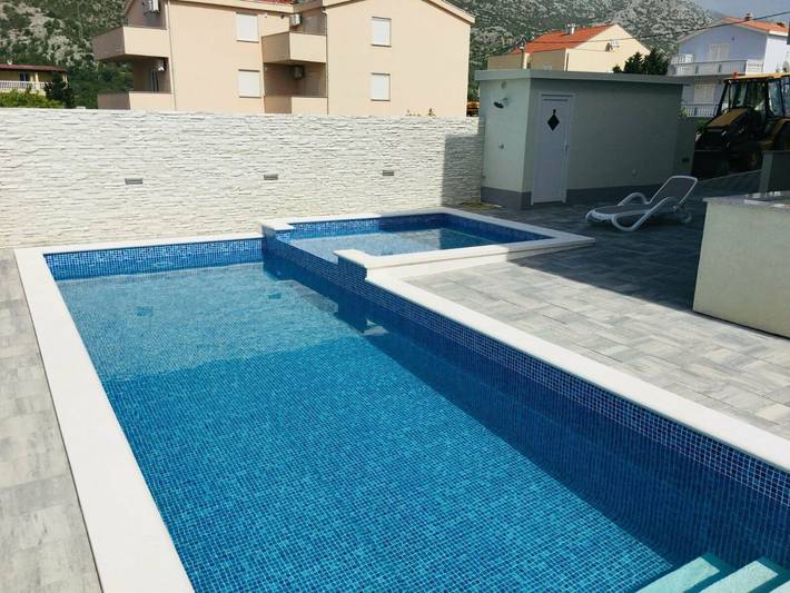 Holiday apartment for 6 people, with garden - 1
