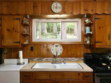 Log Cabin for 8 Guests in Blue Ridge Mountains, Jocassee, Picture 3