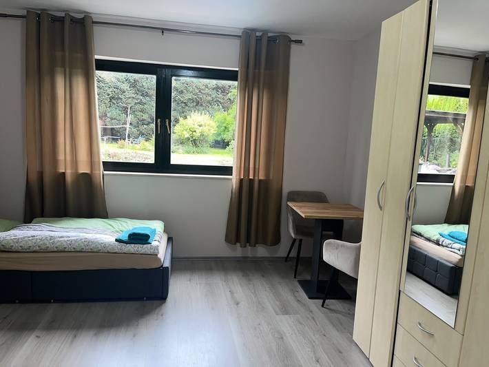 Apartamento entero, Apartamento 'Monteurwohnung An Der Lahn' con terraza privada, jardín compartido y wifi in Dausenau, Lahn-Taunus