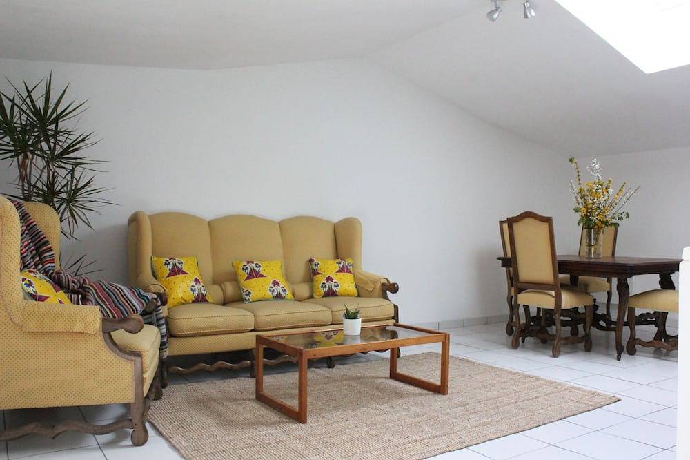 Appartement entier, Appartement Duplex en plein coeur du Medoc à Margaux in Margaux-Cantenac, Parc naturel régional du Médoc