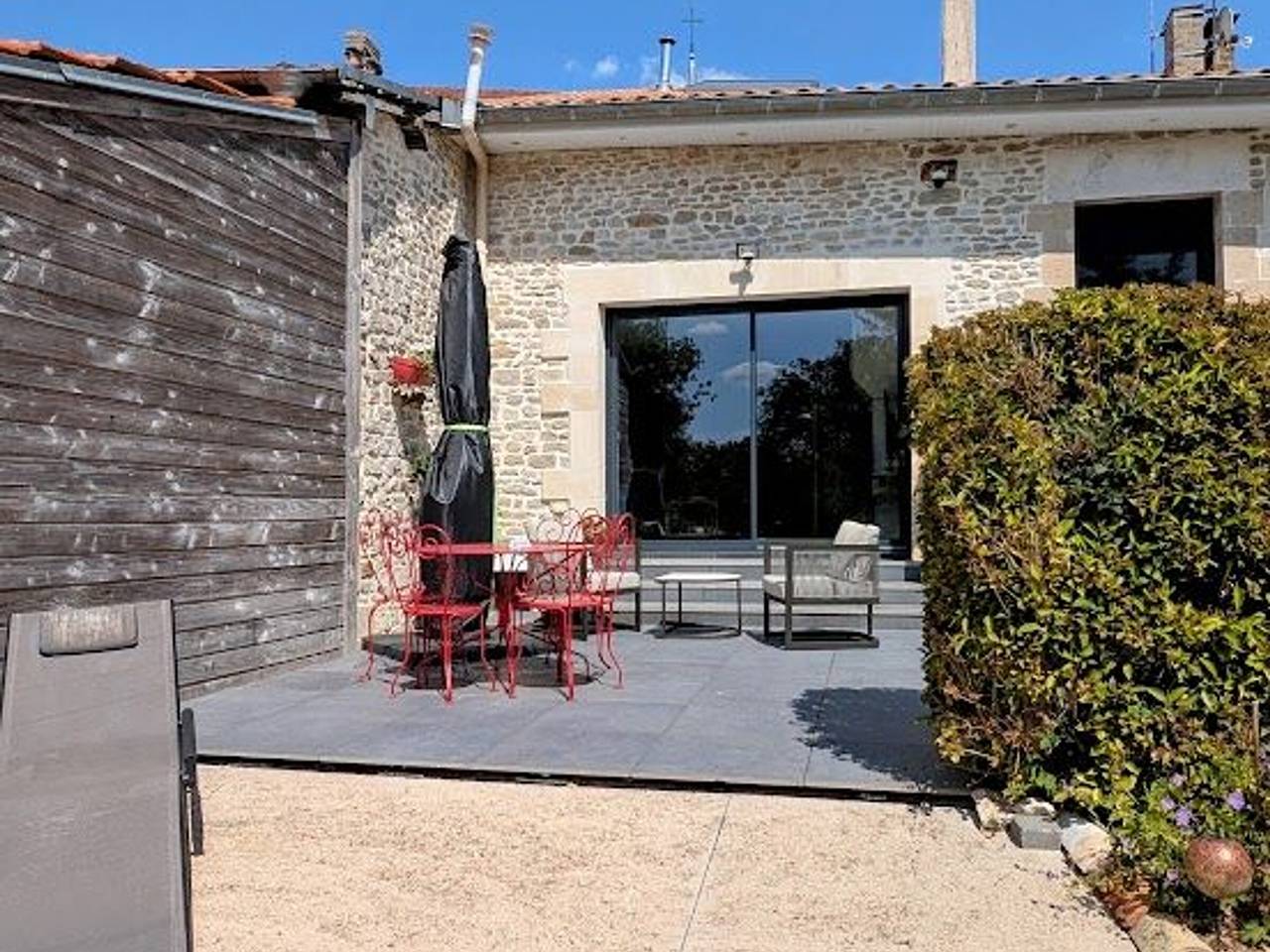 Gîte rénové avec terrasse ensoleillée et parking à Pierrefitte-sur-Aire in Pierrefitte-sur-Aire, Région de Commercy