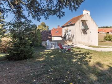 Gîte pour 3 personnes, avec terrasse, animaux acceptés en Bourgogne-Franche-Comté