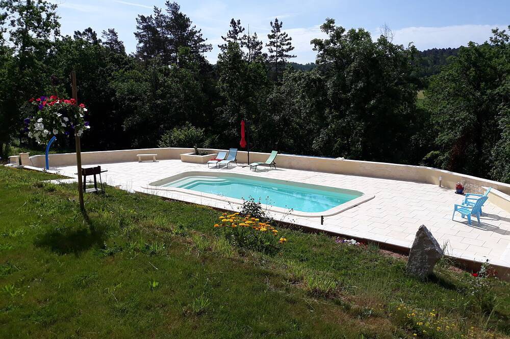 Chalet/gîte indépendant, 1 chambre,  piscine, près de Lascaux Iv in Montignac, Périgord Noir