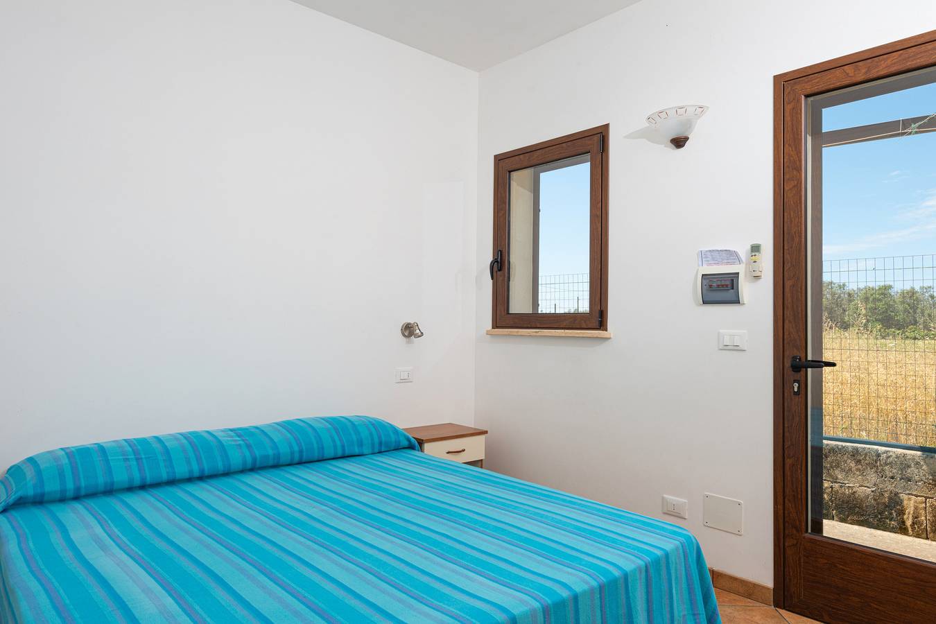 Room 'Cielo' with Private Terrace, Wi-Fi and Air Conditioning in Santa Cesarea Terme, Lecce Province