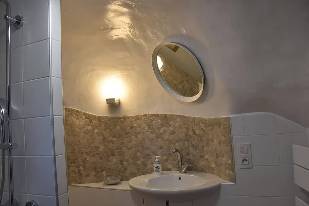 Ganze Wohnung, Jas Gibony, le ptit appart. in Sainte-Croix-à-Lauze, Regionaler Naturpark Luberon