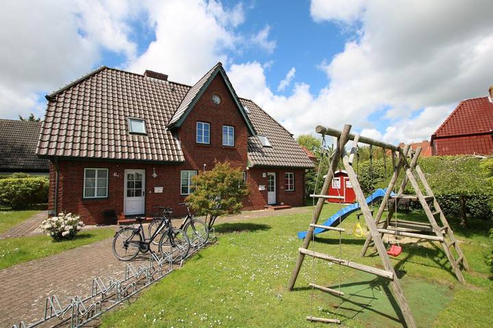 Ferienhaus für 4 Personen, mit Garten und Terrasse sowie Sauna - 1