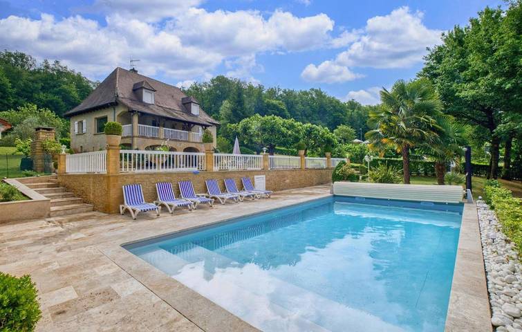 Location de vacances pour 7 personnes, avec Jardin et Piscine à Le Lardin-Saint-Lazare