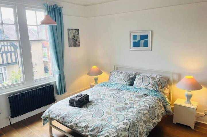 Ganze Wohnung, Stilvolles viktorianisches Apartment am Meer, nahe Nationalpark in Eastbourne, Ost Sussex