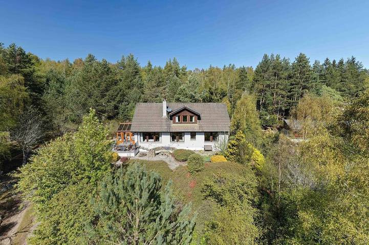 Cottage für 8 Personen, mit Terrasse und Garten - 1