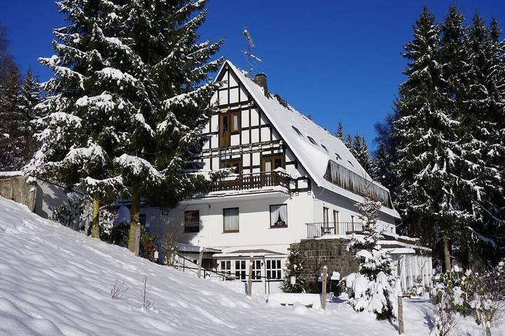 Bauernhof für 40 Personen, mit Balkon in Winterberg