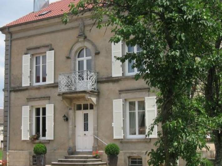 Gîte pour 10 personnes, avec Balcon ainsi que Terrasse et Jardin à Le Val-d'Ajol