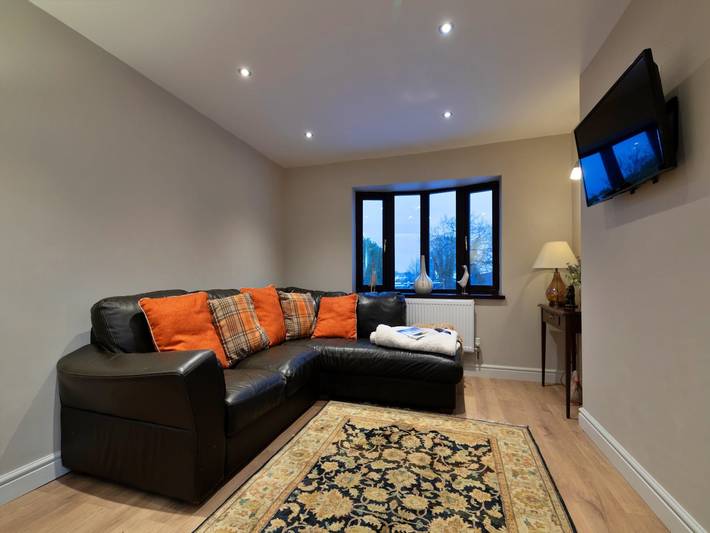 Holiday rental for 6 people, with garden, child-friendly in West Midlands