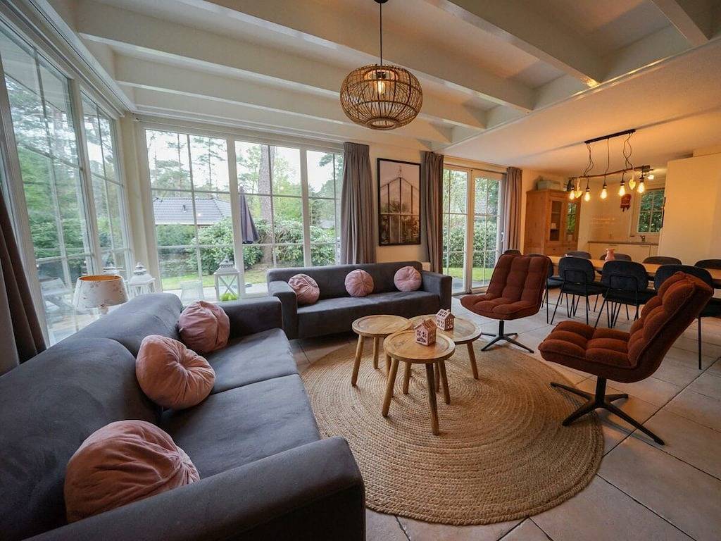 Villa a Beekbergen con terrazza in Beekbergen, Veluwe