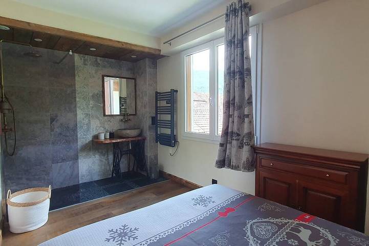 Charmante maison 2 chambres Wifi climatisation dans Grand-Aigueblanche in Aigueblanche, Massif de la Vanoise