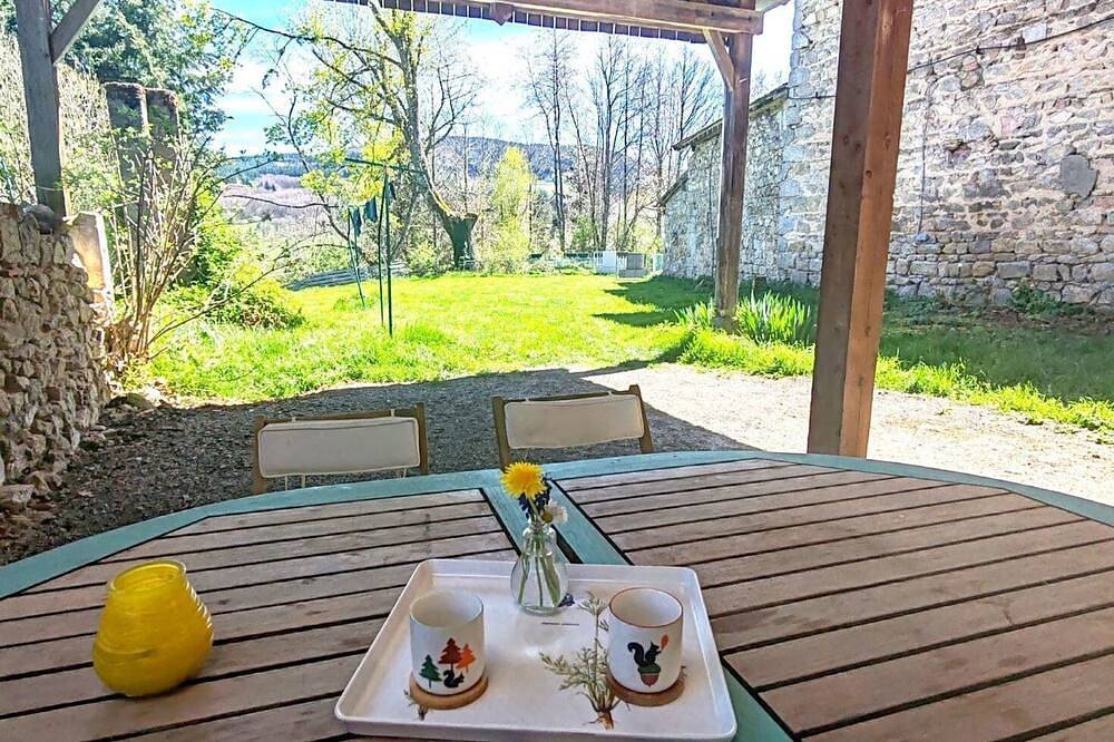 Gîte à la campagne pour des vacances reposantes in Arfeuilles, Région de Vichy