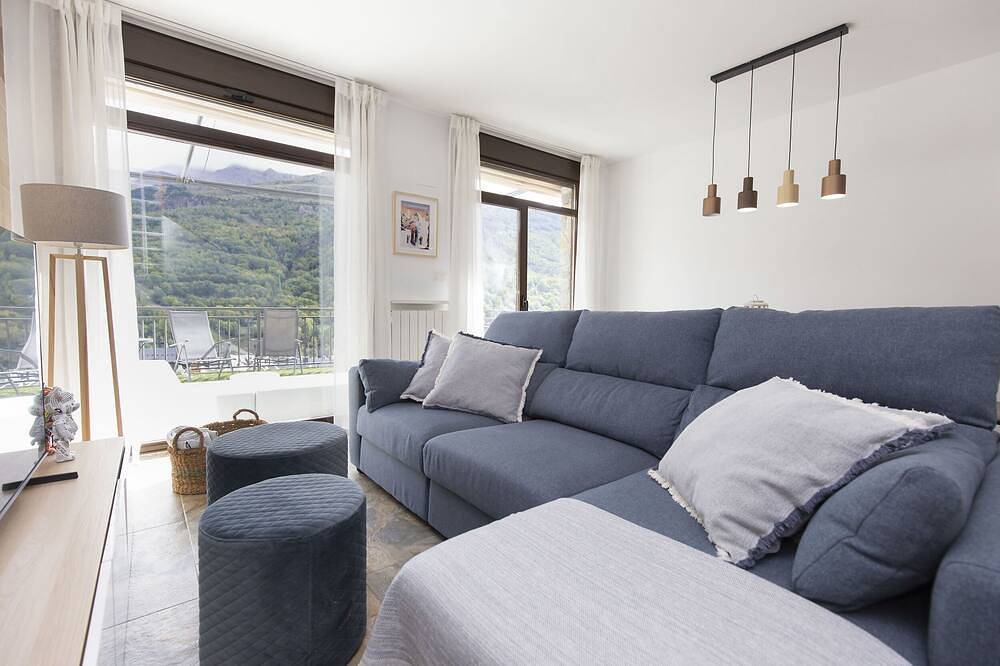 Estrimal Viewpoint by Bevalle in Panticosa (Ski), Panticosa